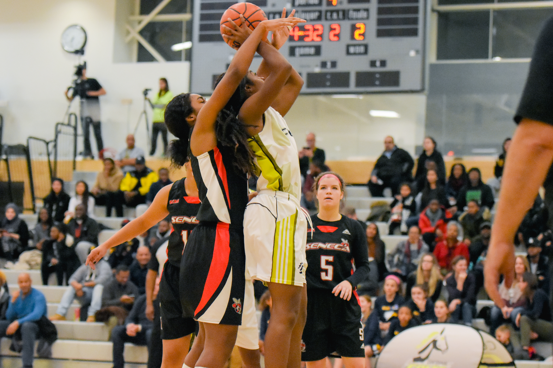 Colts sting Seneca for third straight win