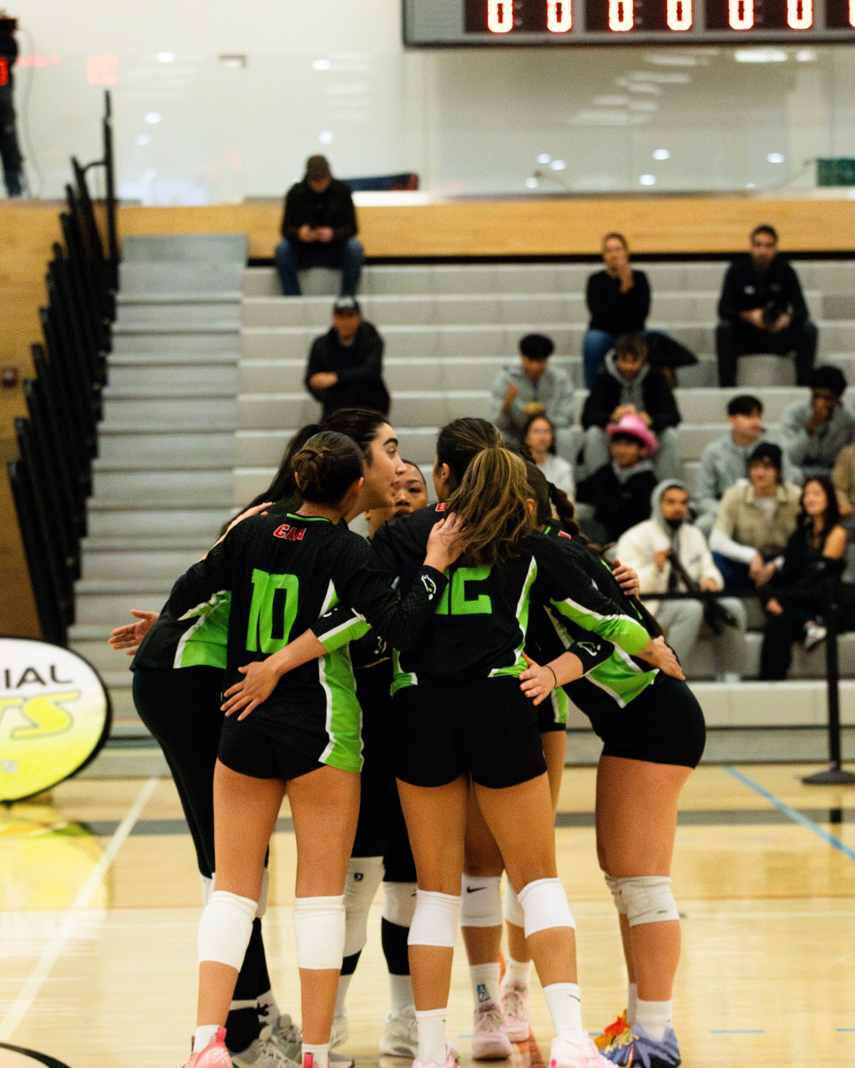 Colts Fall in Five Sets to Surge